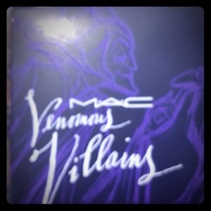 MAC Venomous Villains My Dark Magic